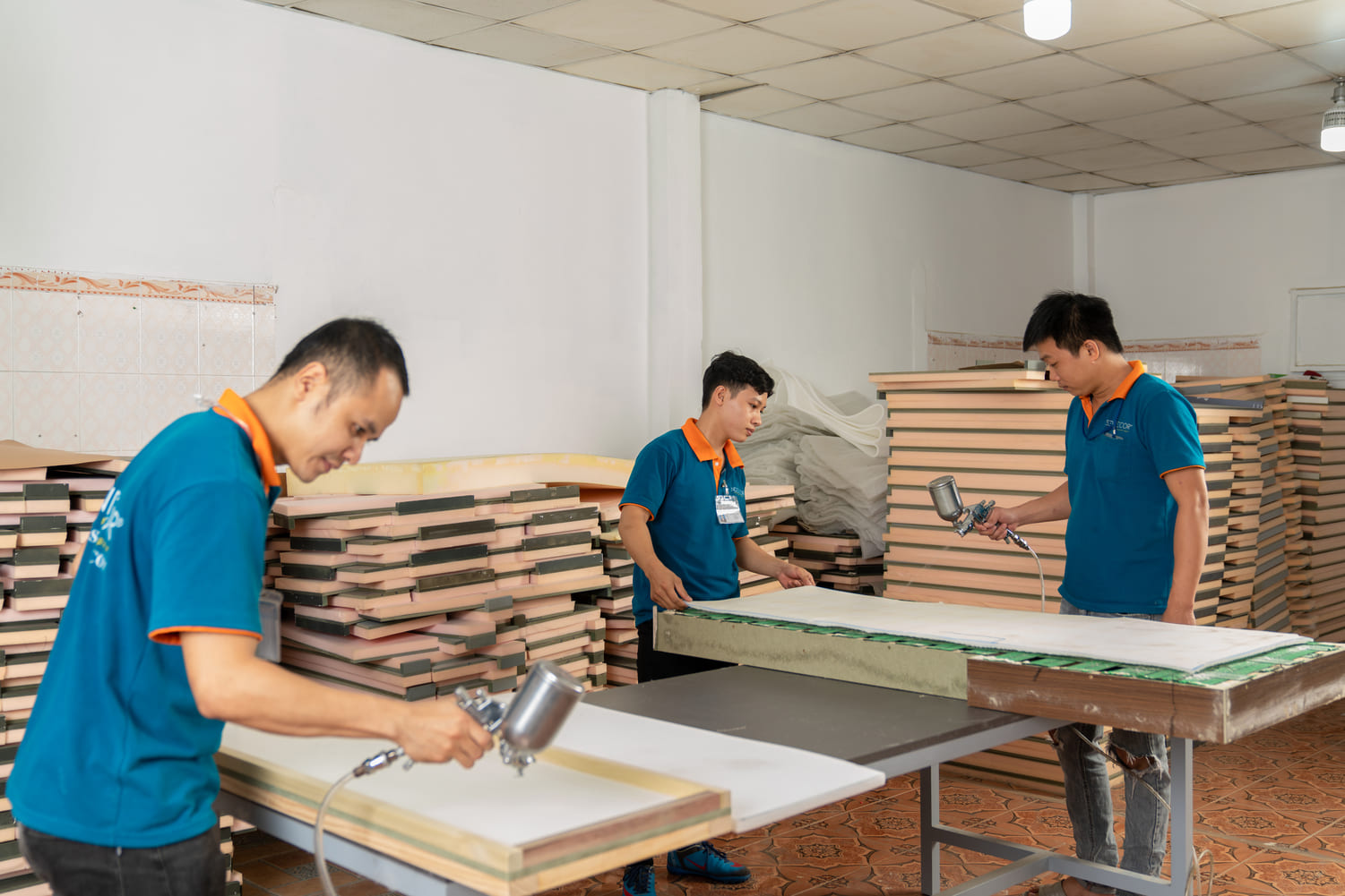 LÊN MÚT – LẤY RẬP CẮT RẬP