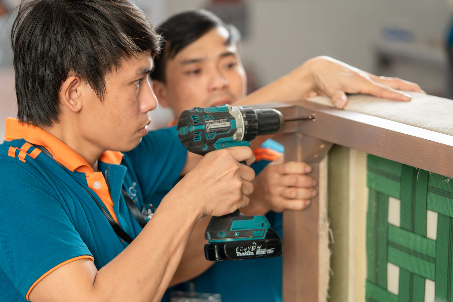 LẮP RÁP HOÀN THIỆN