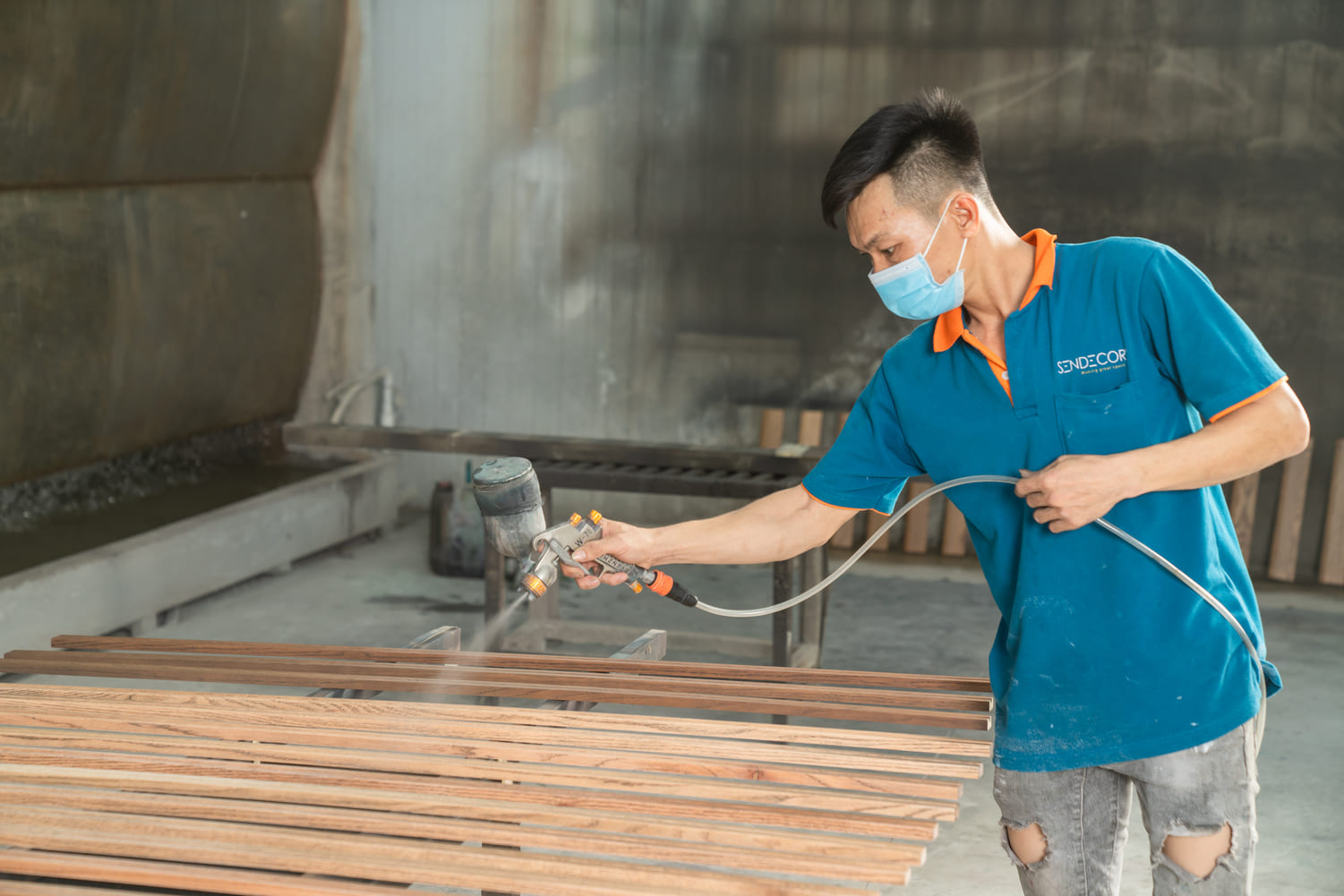 PHUN MÀU – PHUN BÓNG