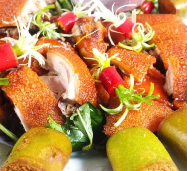 Món Heo Quay – Đậm Đà Vị Quê Hương