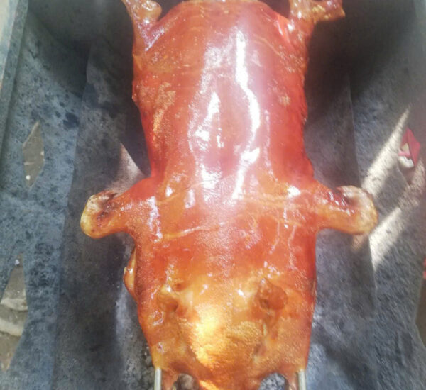 Đừng Gọi Đây Là Heo Quay – Gọi Là “Siêu Phẩm”!