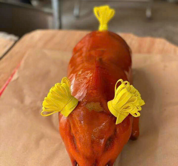 Da Giòn, Thịt Mềm – Thưởng Thức Heo Quay Đúng Điệu